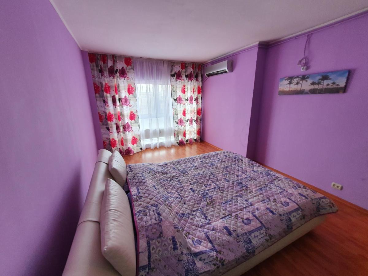 Crema Apartaments Плоещ Екстериор снимка